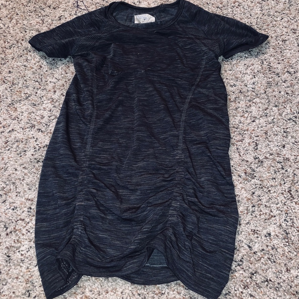 Athleta work out tshirt